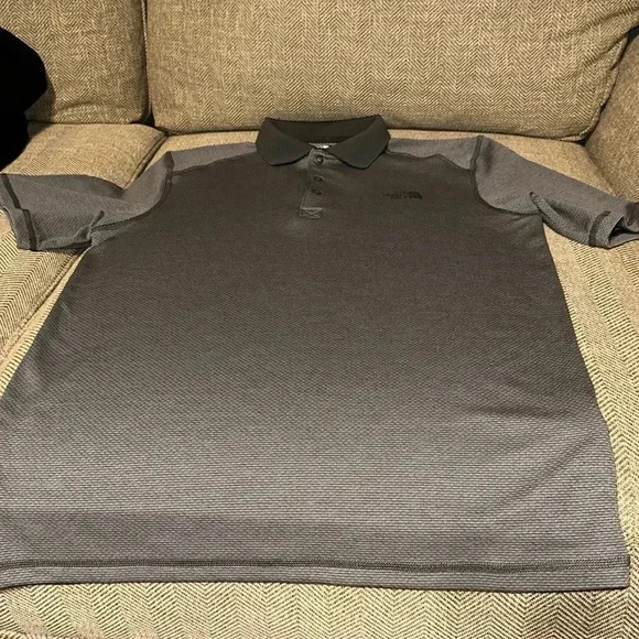 NWOT NORTH FACE Men’s Polo Gray Short Sleeve Shirt Size Small FLASH DRY - Picture 2 of 9